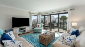 Enjoy the balcony with an ocean view located on the no-drive beach!